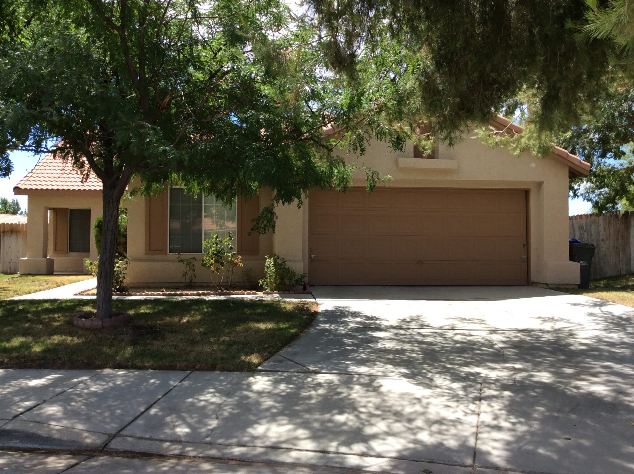 2040 Ogden Lane Lancaster Ca 93535 *App pending* Gold Coast Residential